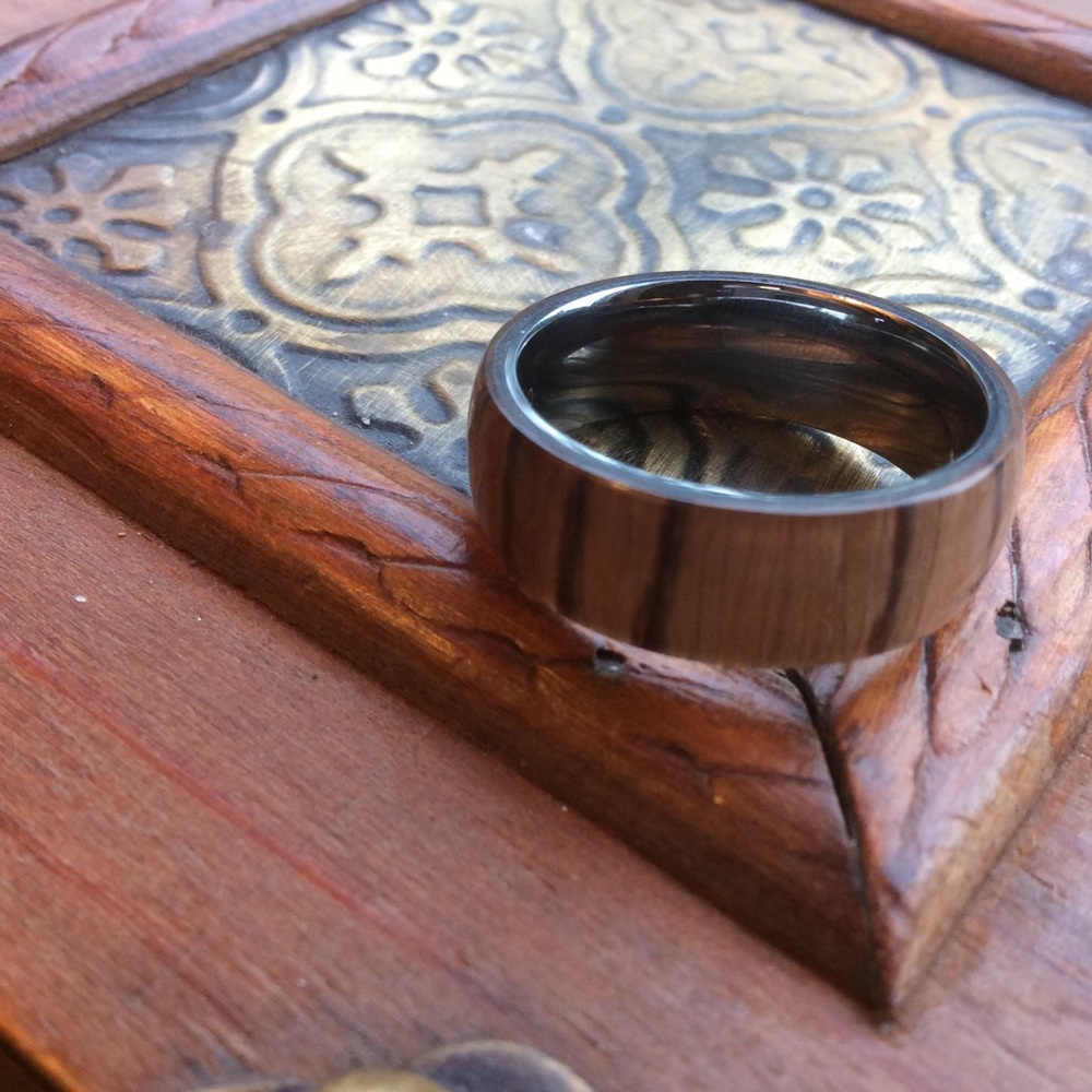 Men’s Tungsten Wedding Band